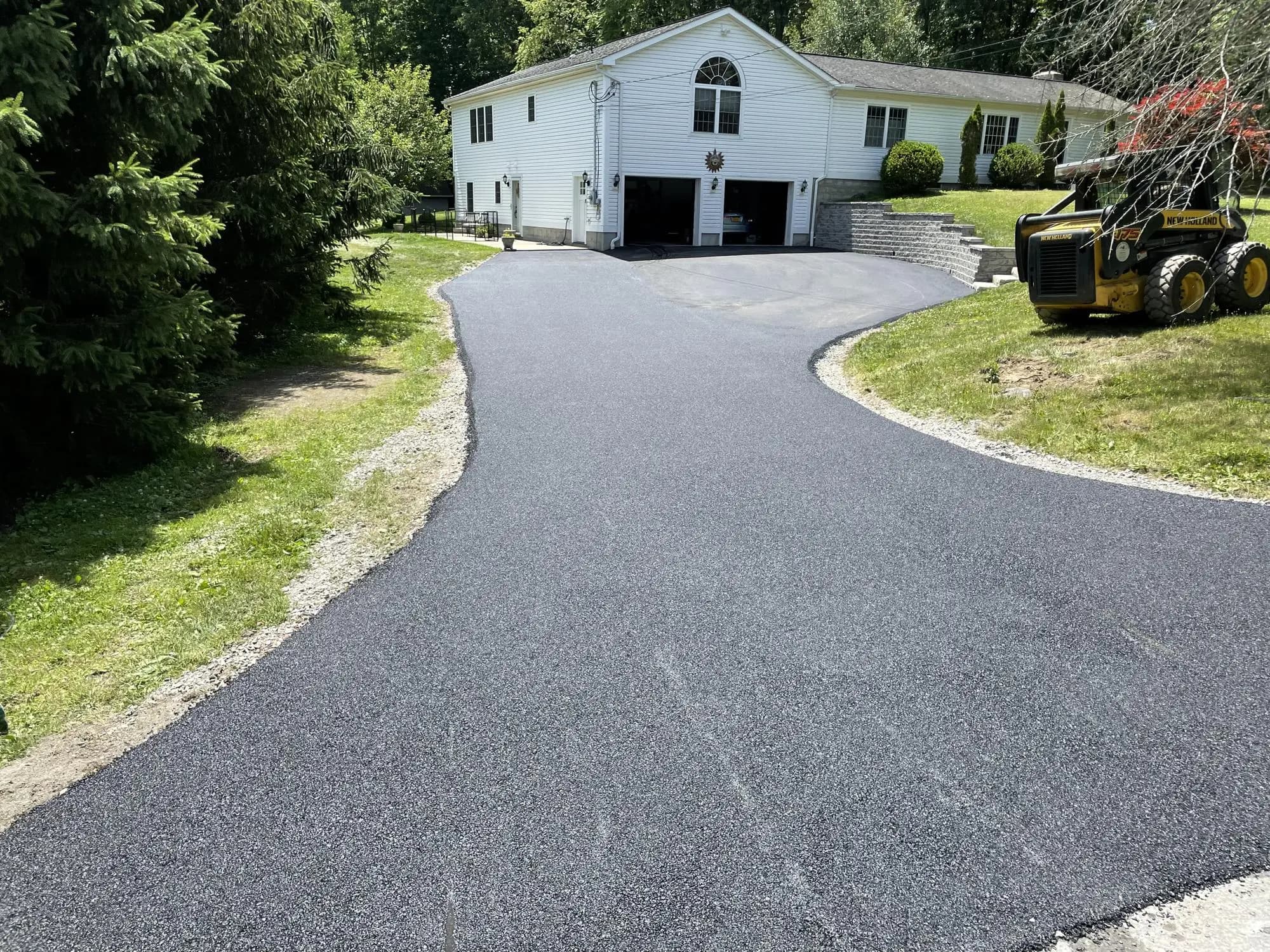 Hudson Valley paving project by Muddy Driveways and Paving